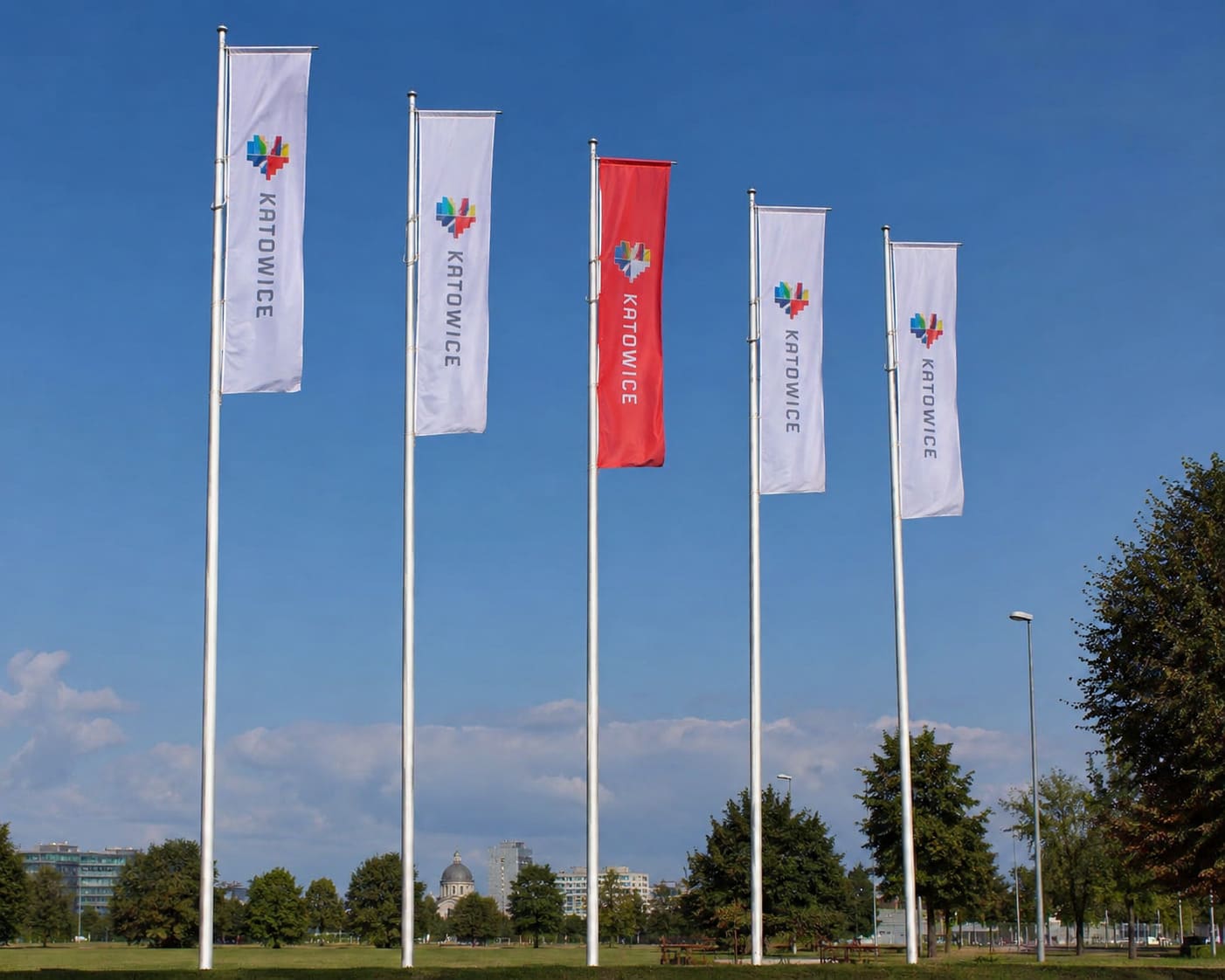 Produkcja flag reklamowych